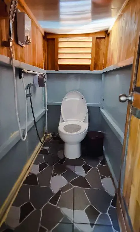 Upper Deck Master - Image 1